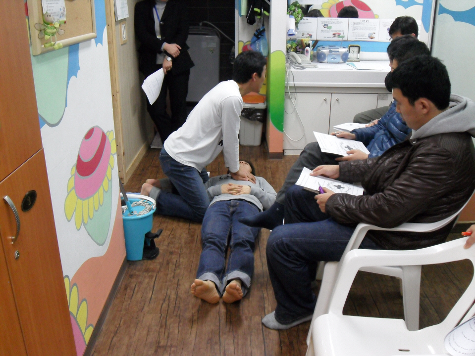 2011년 수중활동실 "토요수중놀이" 안전교육