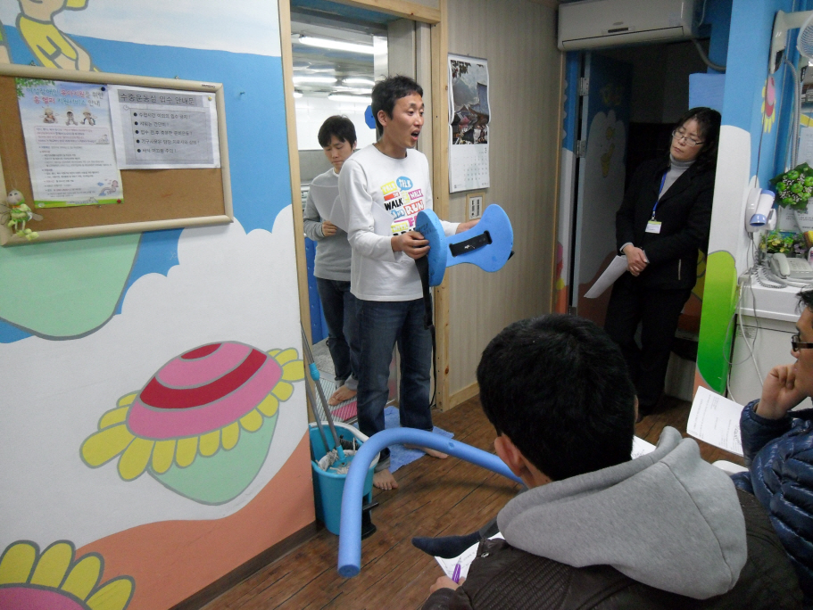 2011년 수중활동실 "토요수중놀이" 안전교육