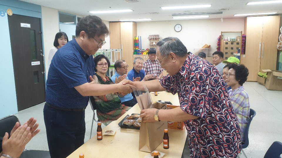 리포맥스 봉사단 송별회