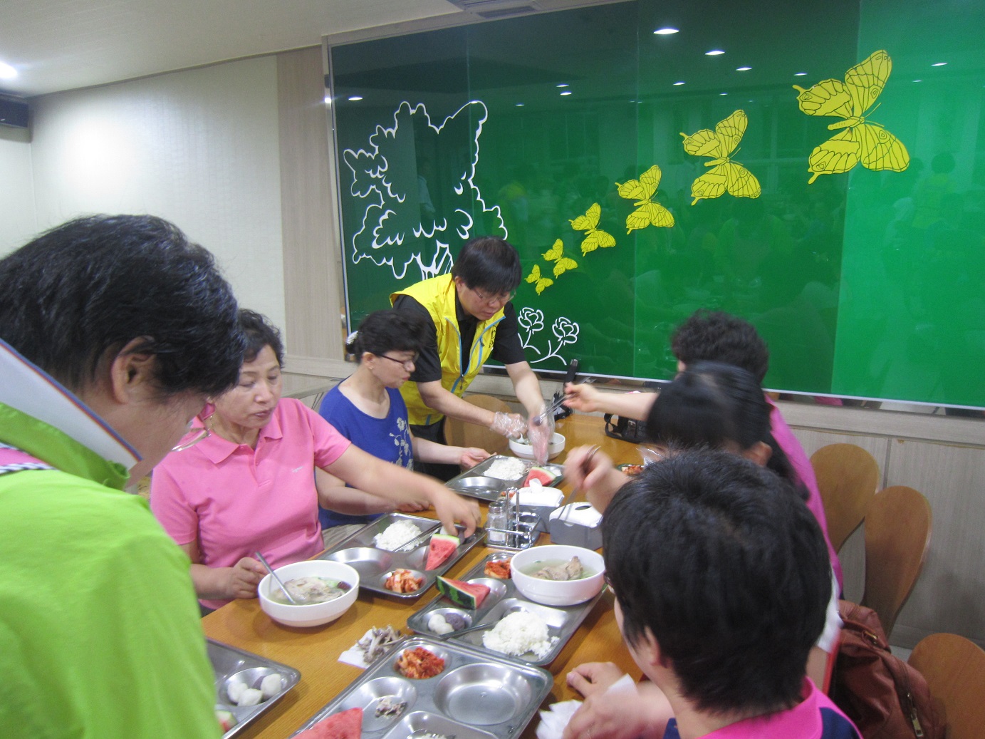 소중한 분들과 함께 하는 복날 삼계탕 나눔