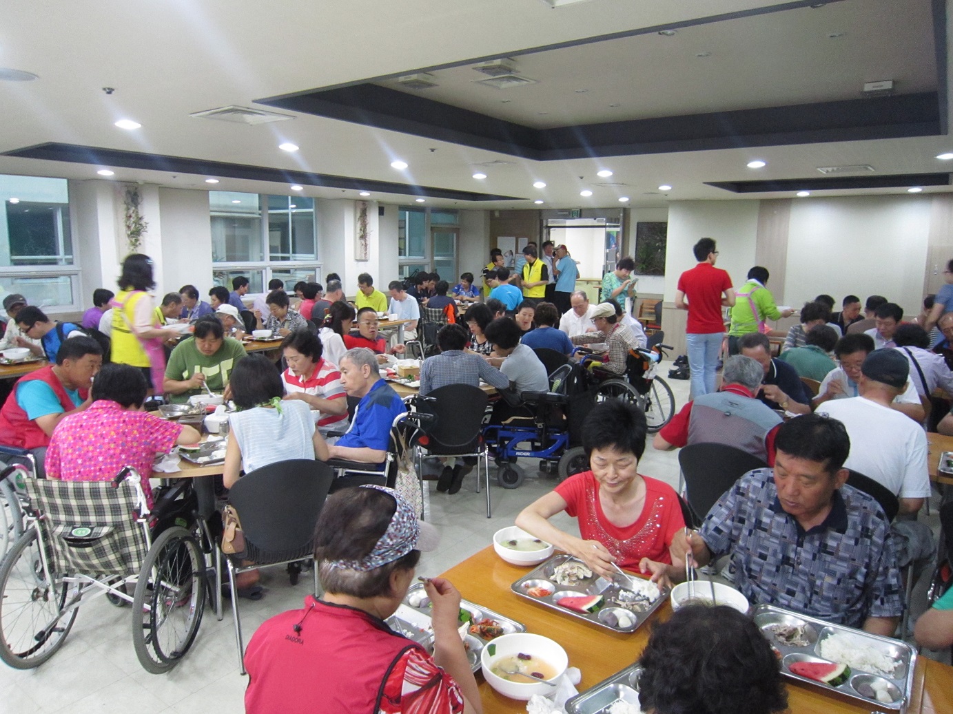 소중한 분들과 함께 하는 복날 삼계탕 나눔