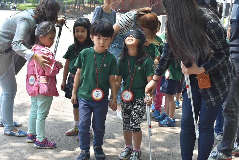 2017 이마트와 함께하는 지구사랑 환경사랑 그림대회