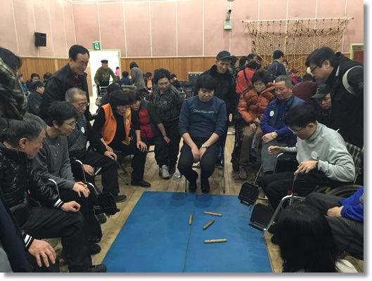 지역사회와 함께 하는 2015 을미년 "모야 모야" 윷놀이 대회