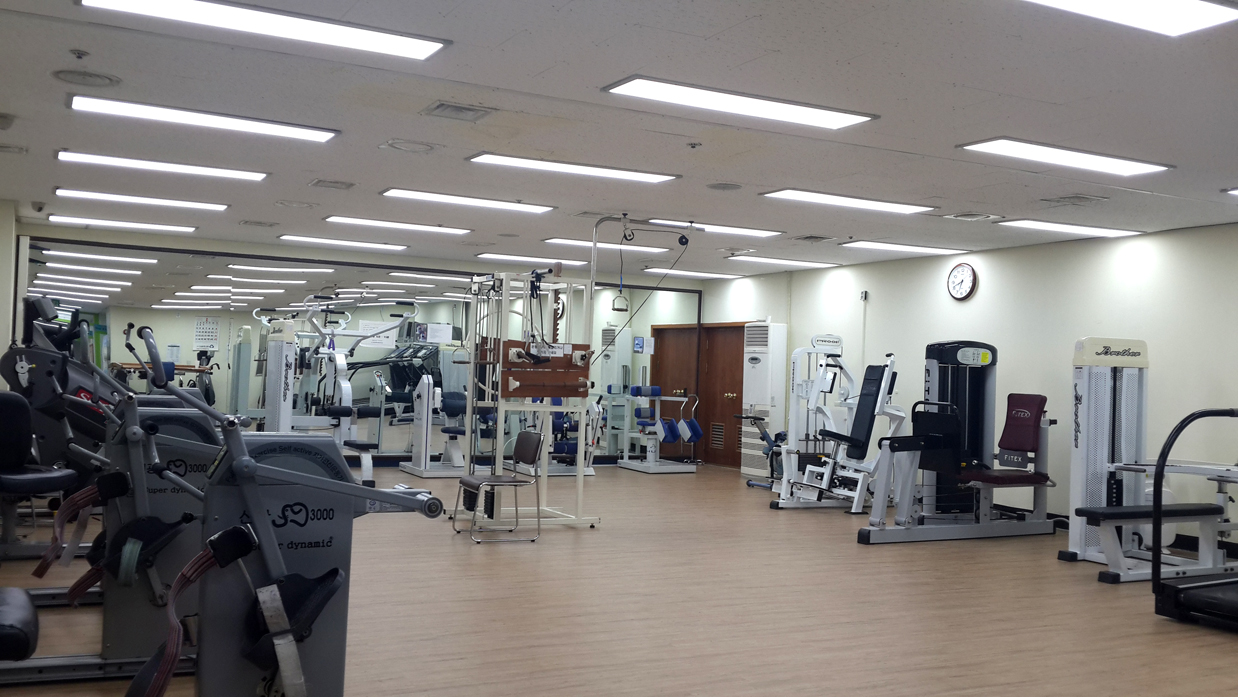 체력단련실 리모델링