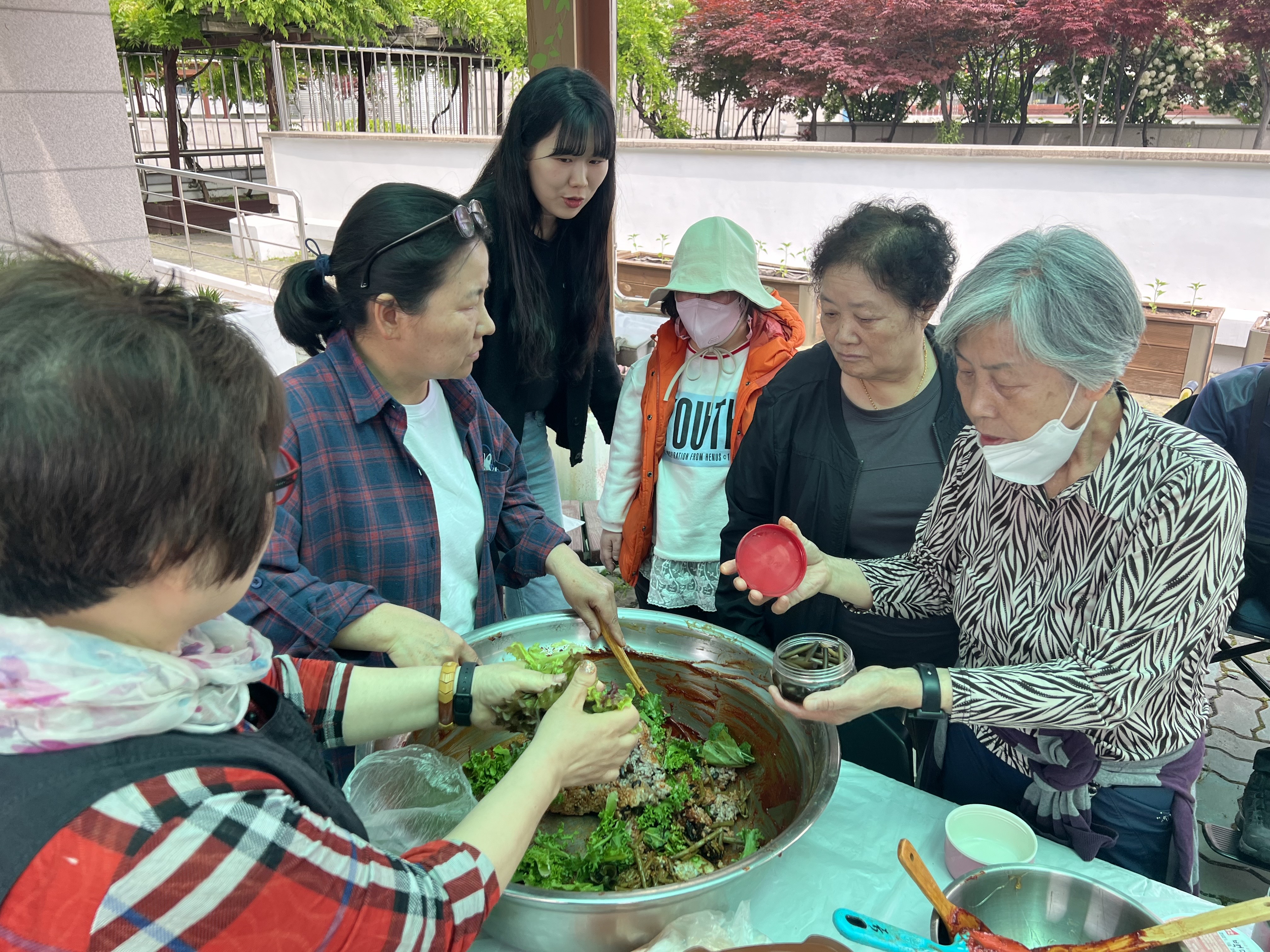 2023년 어느날 갑자기 주민모임 진행