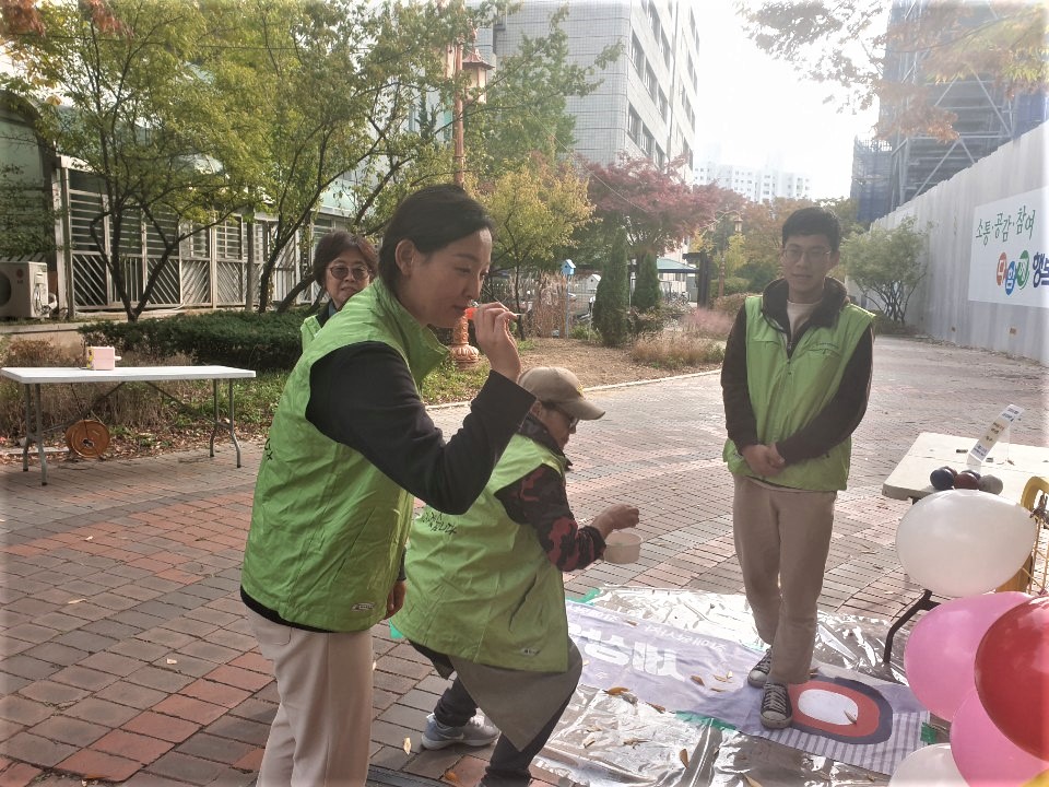 장애인 생활체육 활성화를 위한 "하이파이브 바자회"