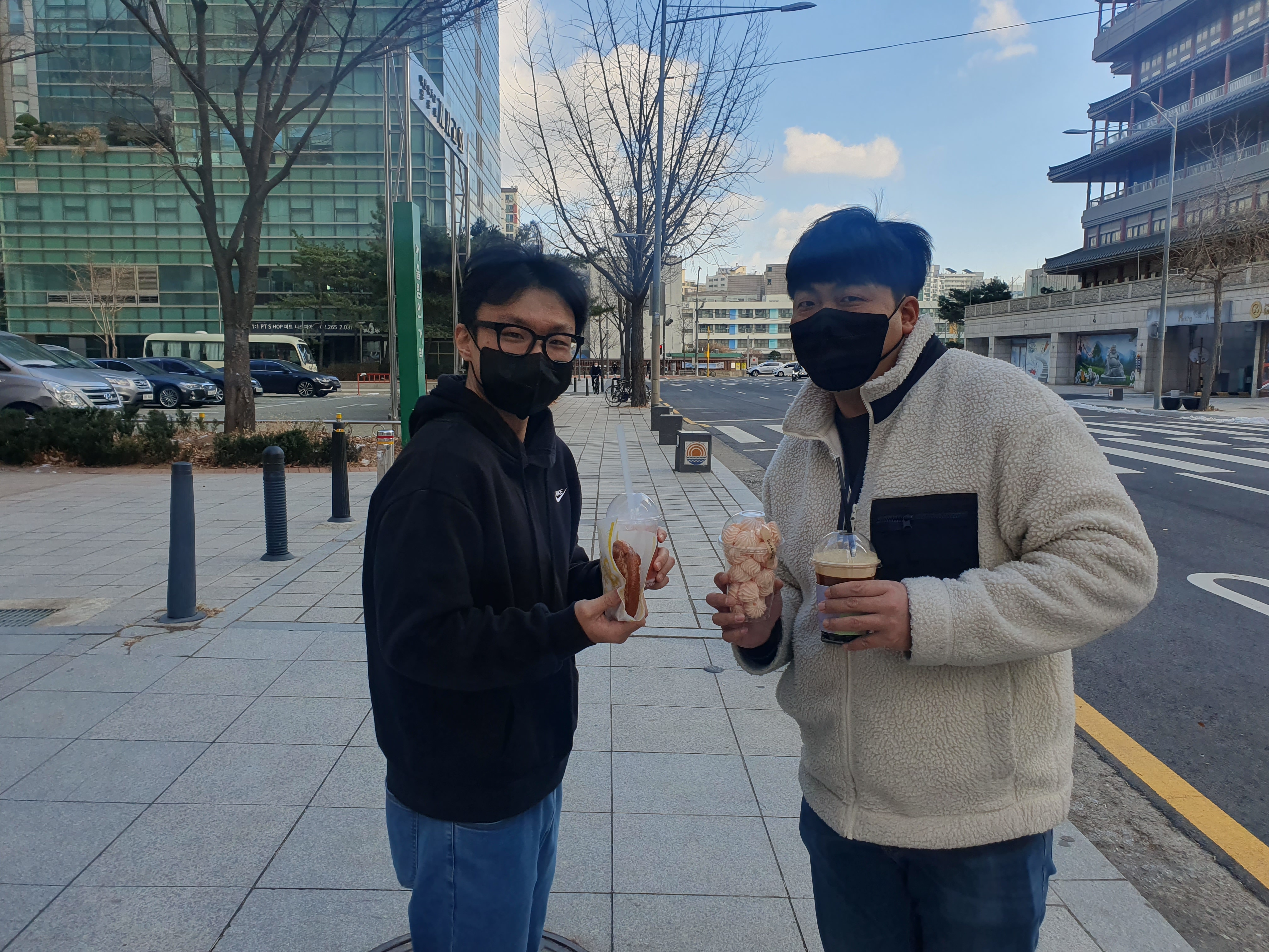 카페 라온하제와 함께하는 따뜻한 연말