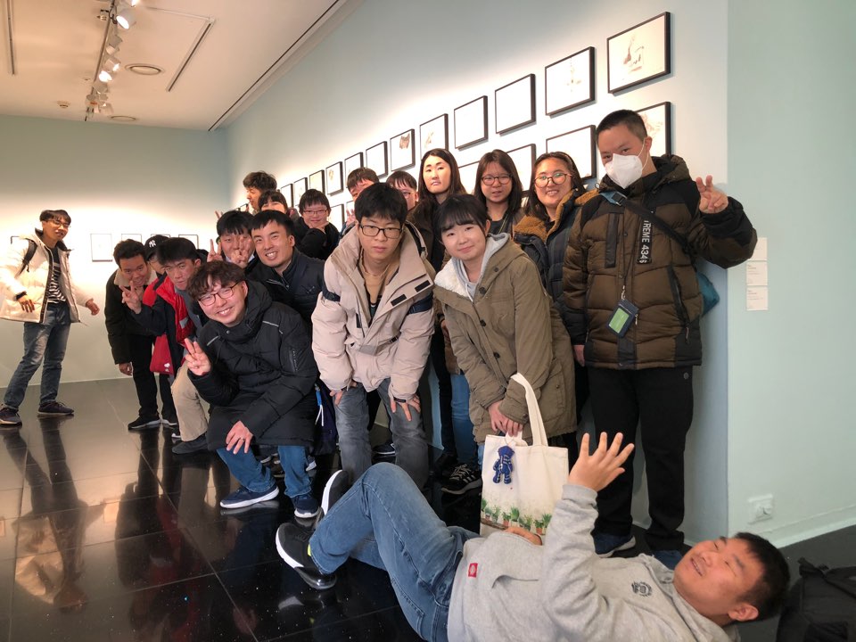 우리들은 친구들과 몸으로 말해요