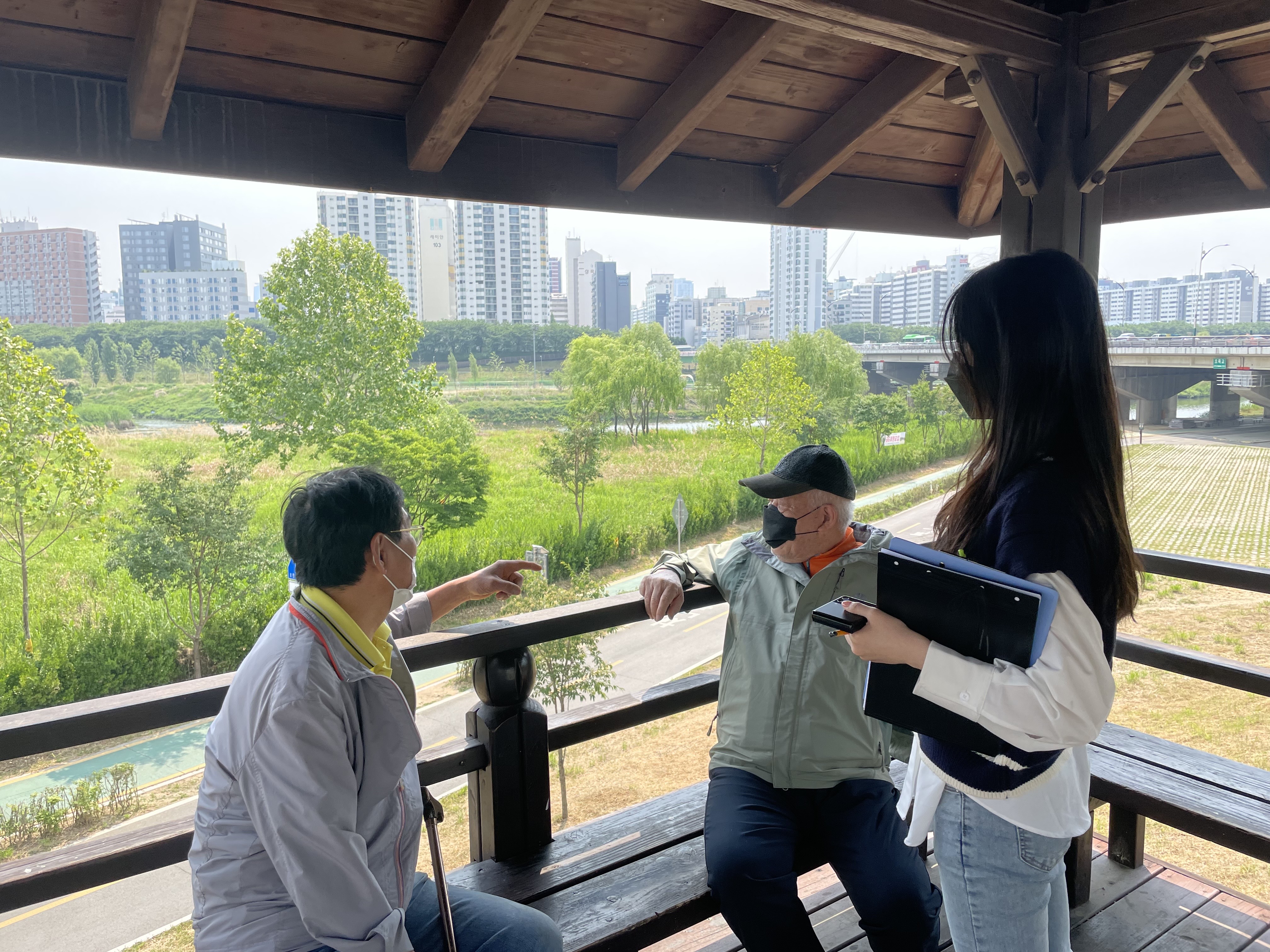 2022 이웃만들기 정기 모임 실시 - 안양천 봄꽃 나들이