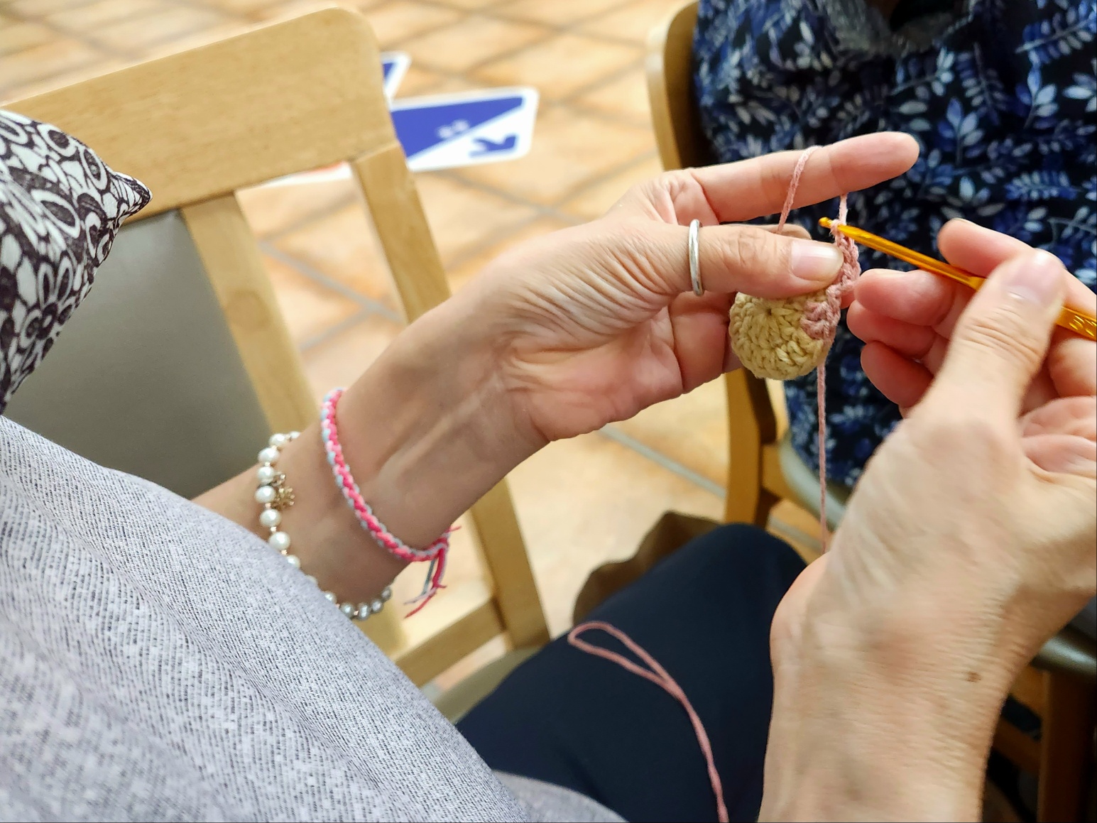 어머니의 뜨개질