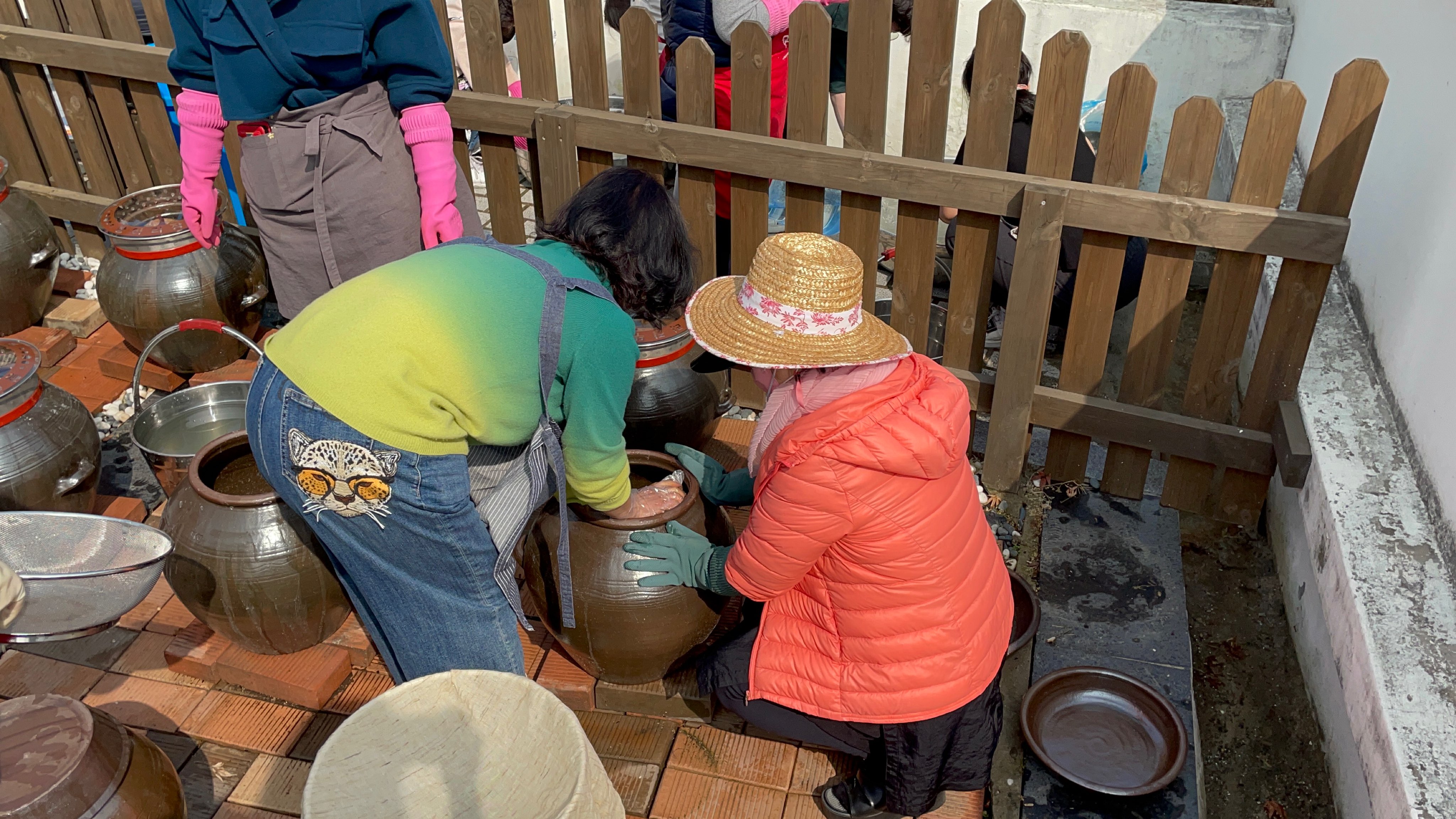 2023년 장독대 사업 "옹기종기" 장 담그기 진행