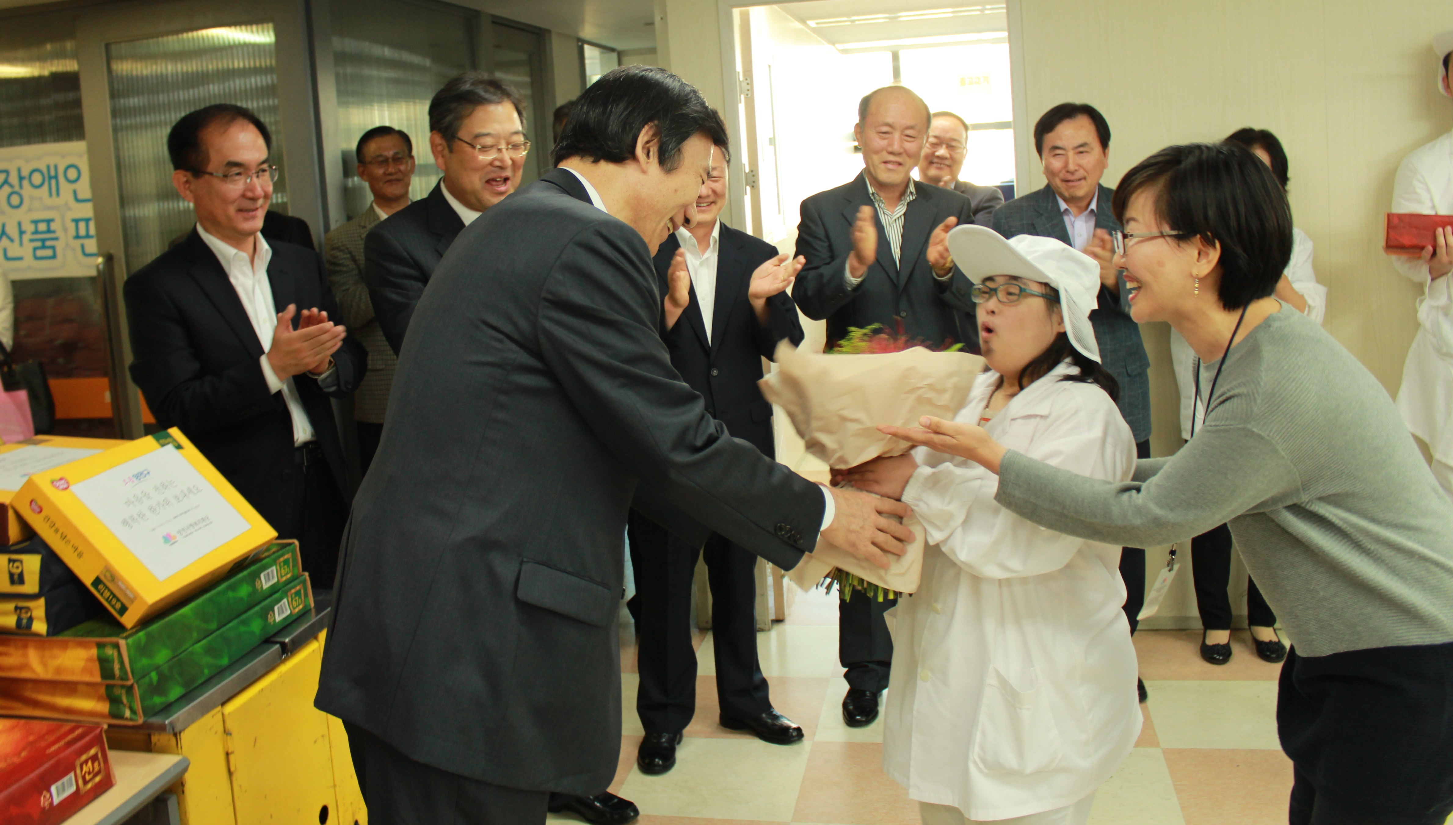 희망일굼터 윤병세 외교부 장관 방문