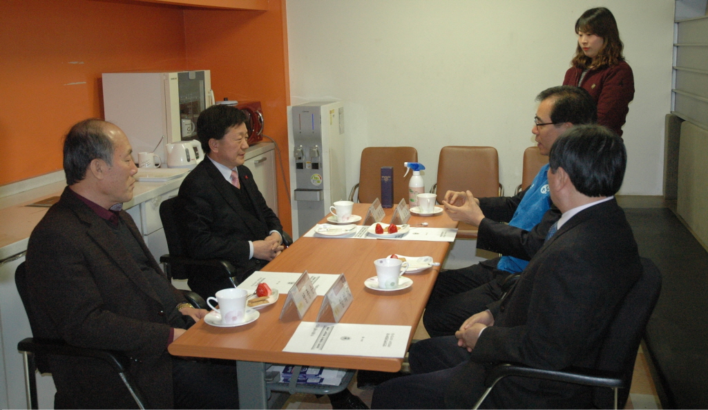 신한은행 강서지역본부 설맞이 희망일굼터 방문