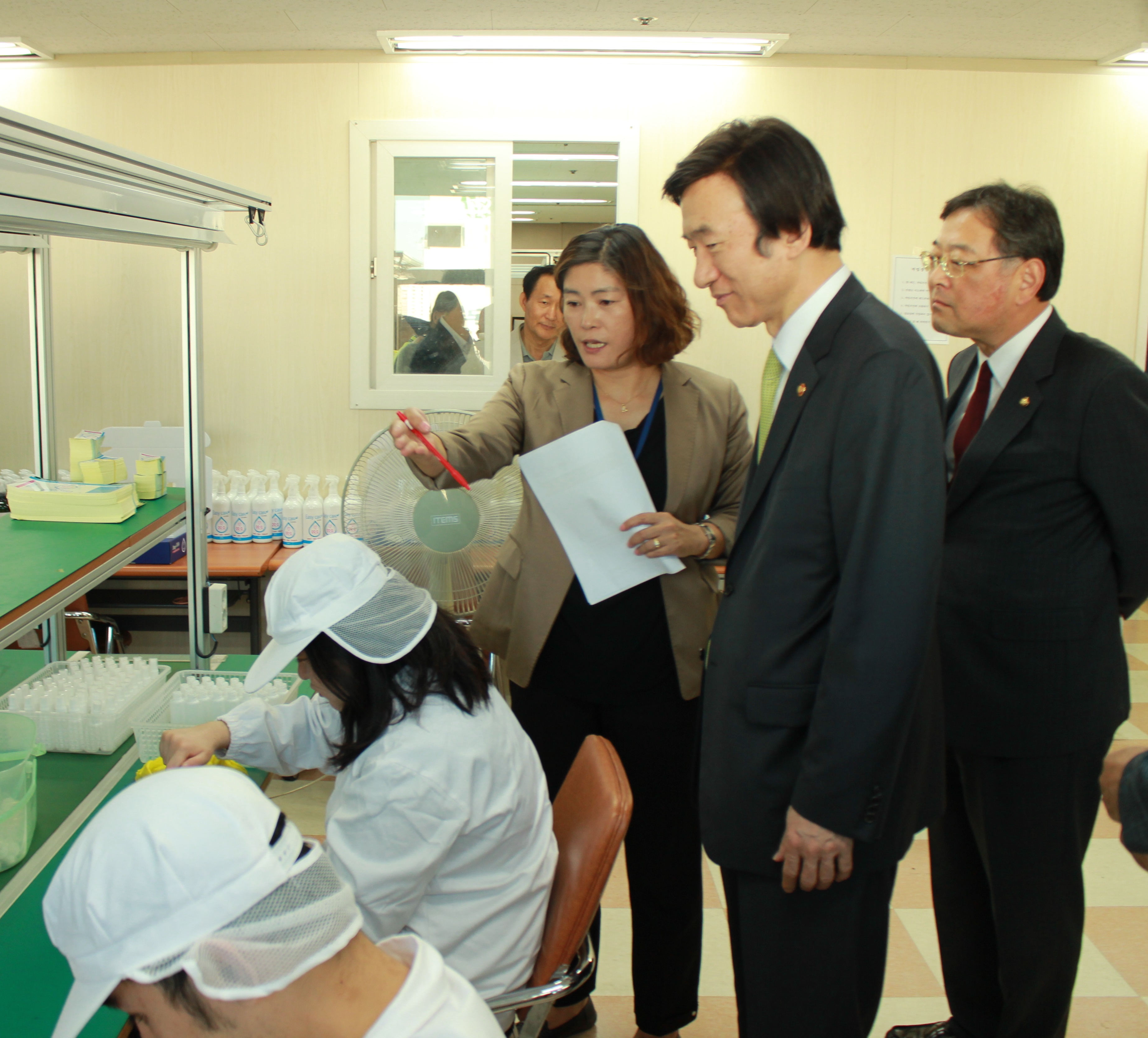 희망일굼터 윤병세 외교부 장관 방문