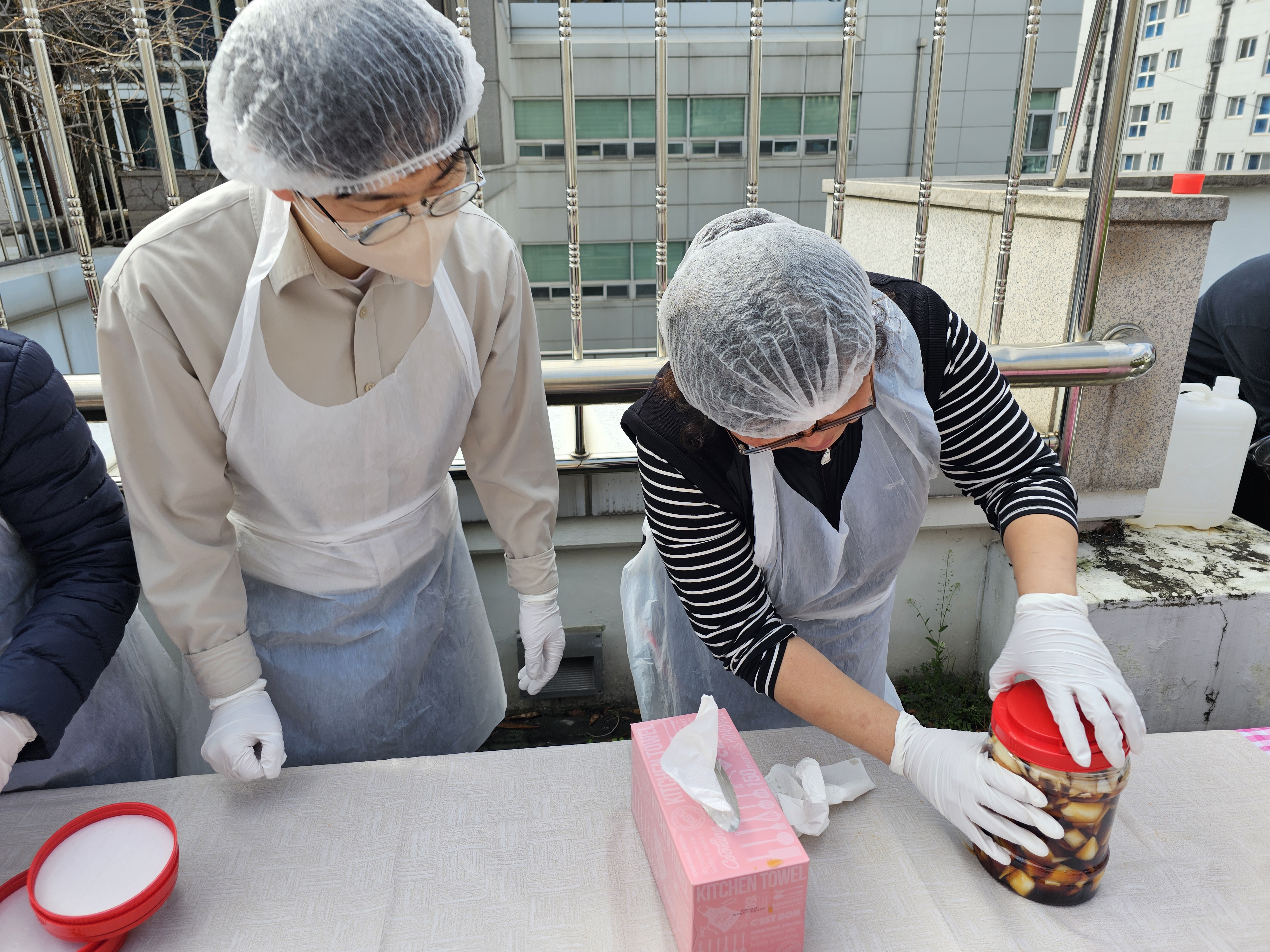 봄을 담고, 마음을 나누다 