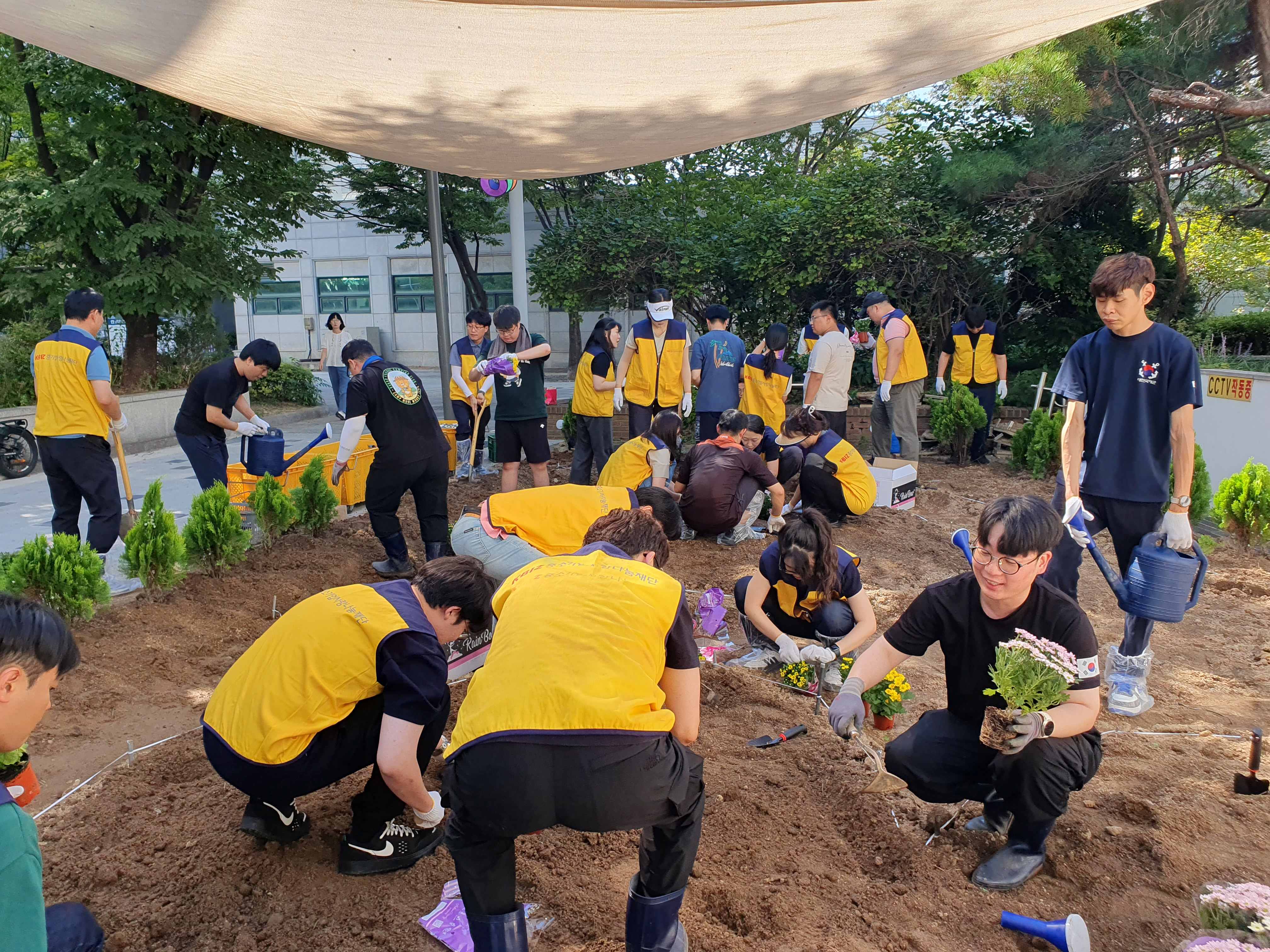 중소기업중앙회와 별일있는 정원 가꾸기