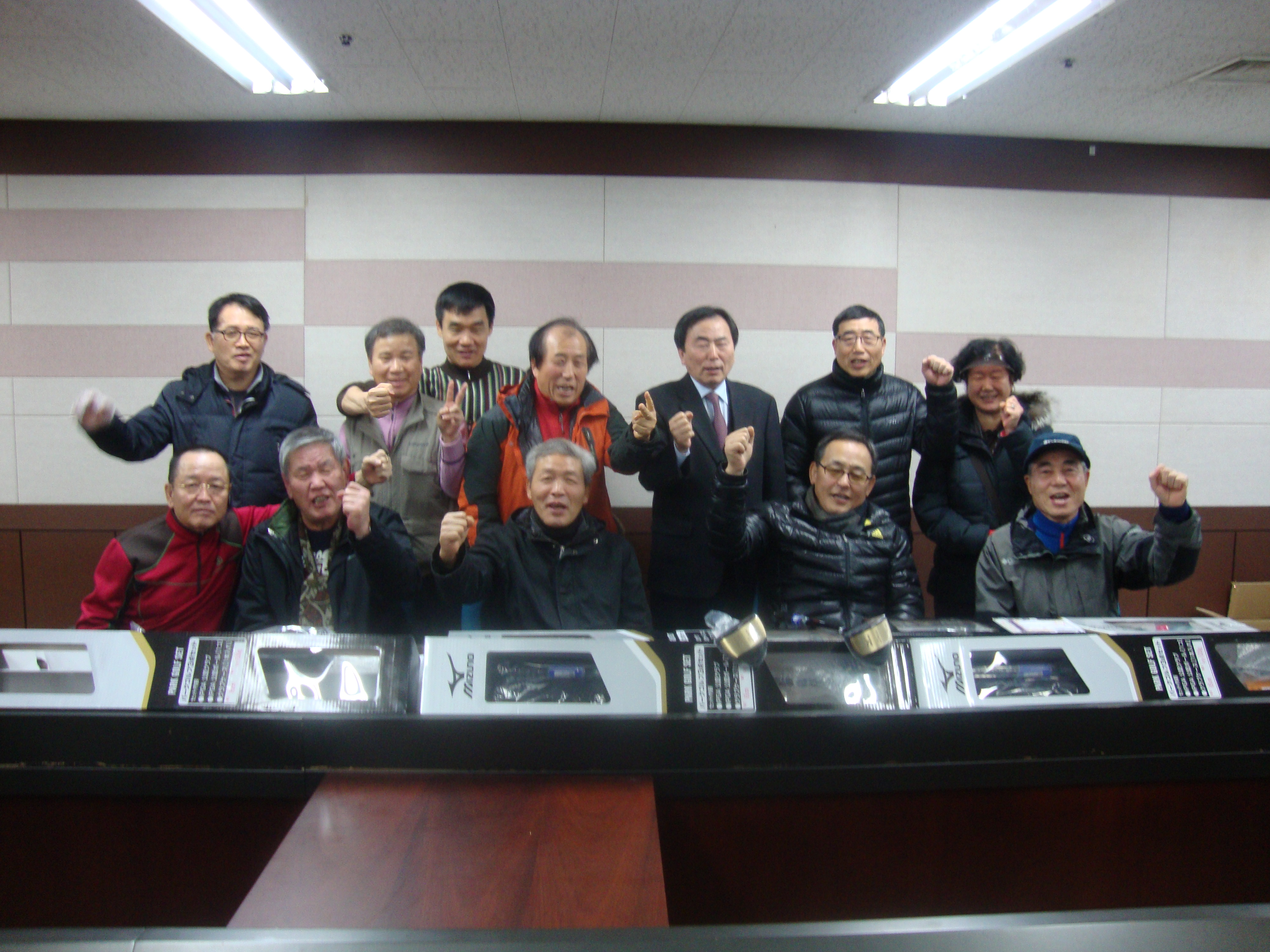 파크골프 동호회 골프용품 전달식