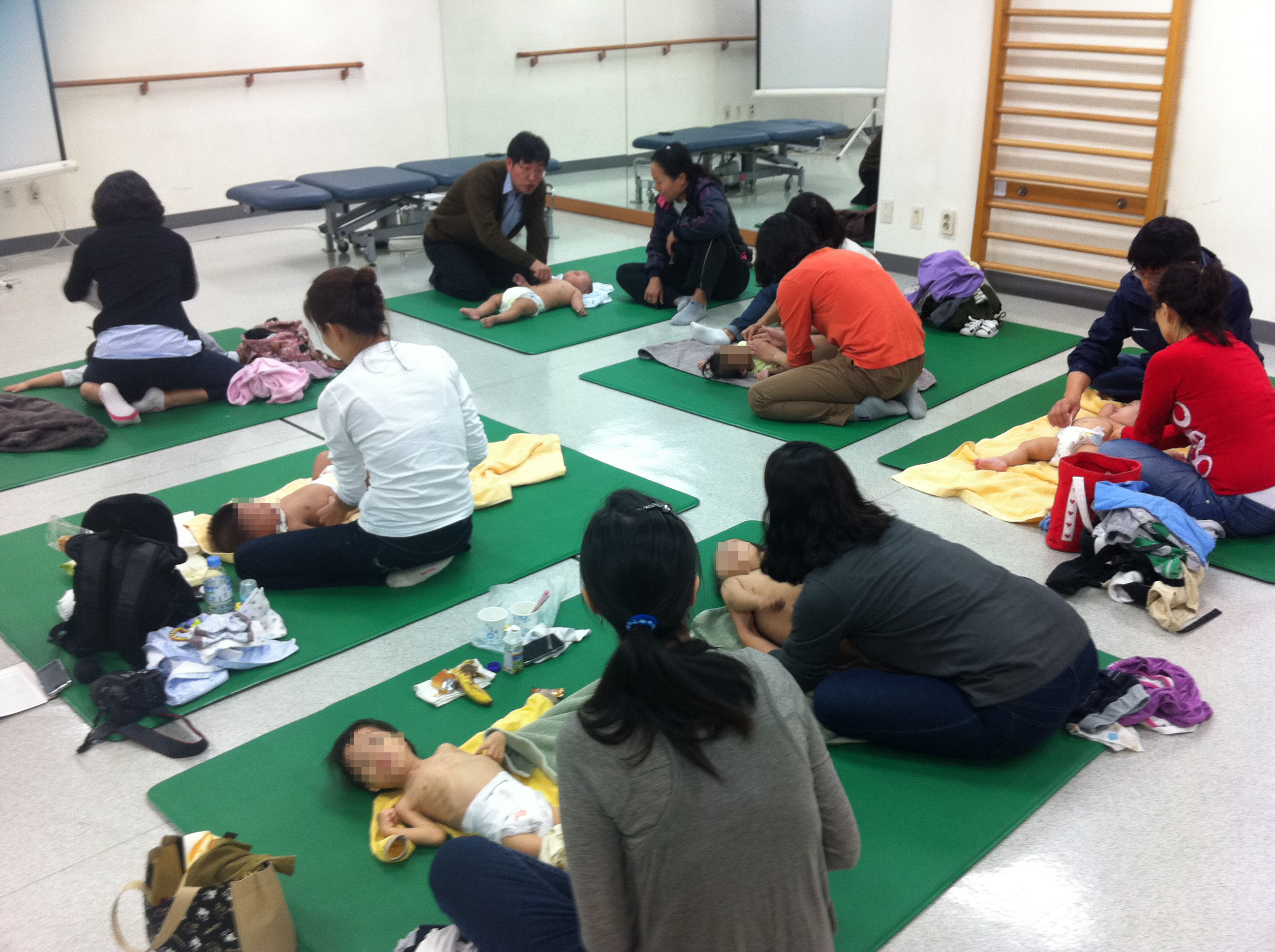 기능향상팀 <보이타치료> 부모교육 실시