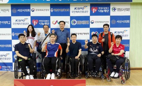 서신시장배 전국장애인탁구대회에 참가한 양천장애인종합복지관 탁구클럽 단체사진 