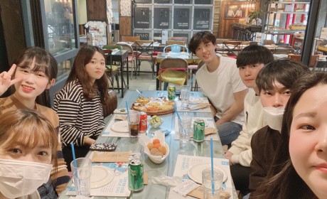 멘토 간담회 마치고 식사자리에서 단체사진