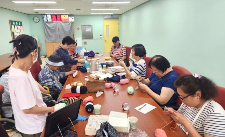 뜨개방, 바쁘게 운영 중입니다.