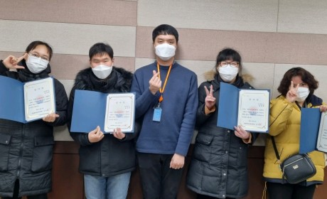 유니버설 활동가 단체사진