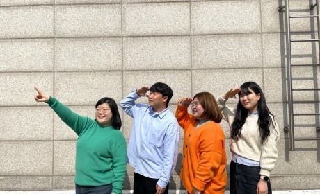 '신입직원이 간다.' 단체 사진