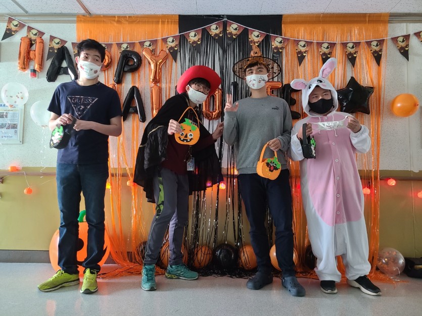 할로윈 파티 포토존 사진 촬영(해누리청년대학)